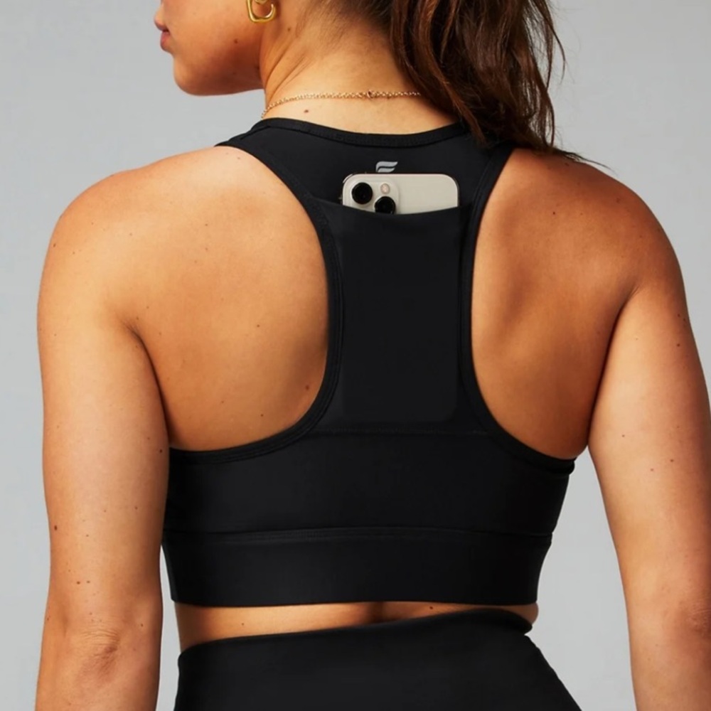 Black Sports Bra - On the Go Medium Impact